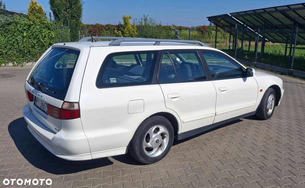 Mitsubishi Galant - 17