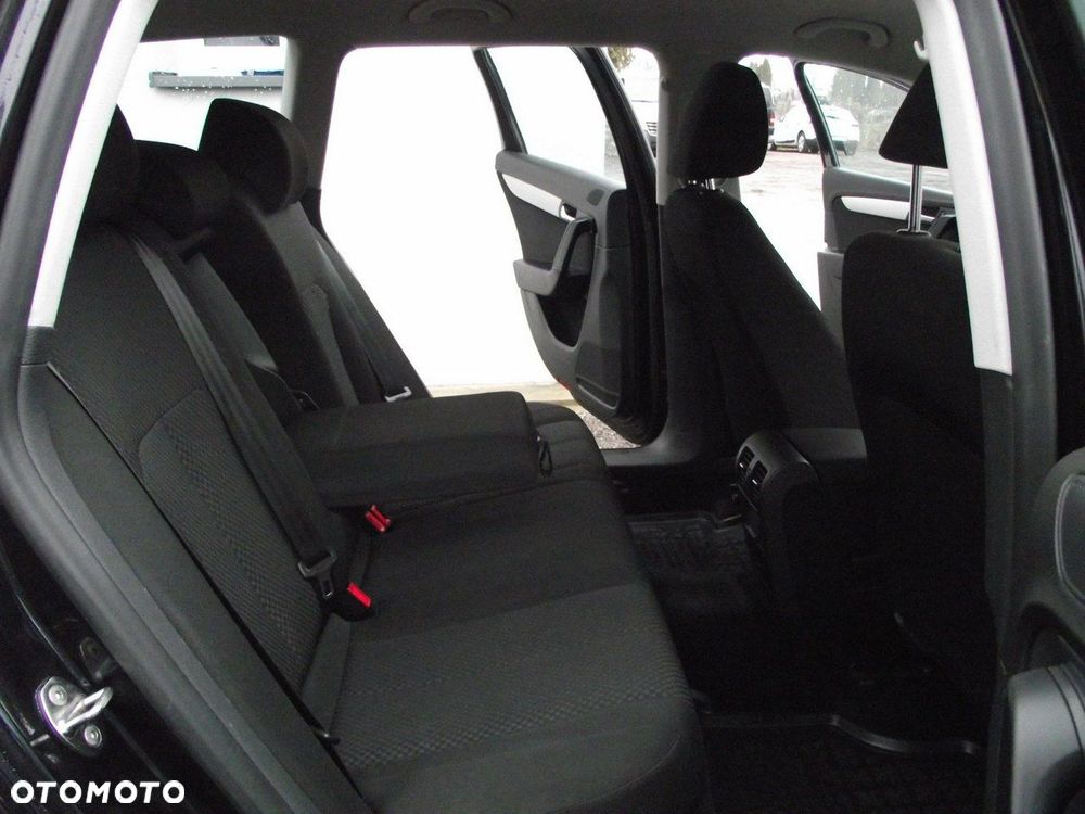 Volkswagen Passat Variant - 9