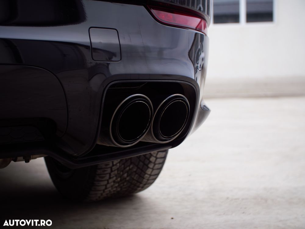 Porsche Cayenne - 20