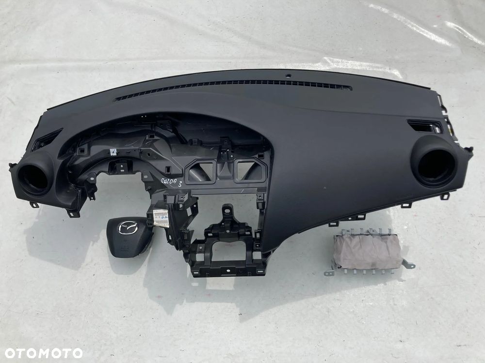 MAZDA 3 III BL DESKA KONSOLA KOKPIT PULPIT PÓŁKA PARAPET PODUSZKI POWIETRZNE KIEROWCY PASAŻERA AIRBAG PASY PAS  od RĘKI NA MAGAZYNIE   Raz2 !!! - 2