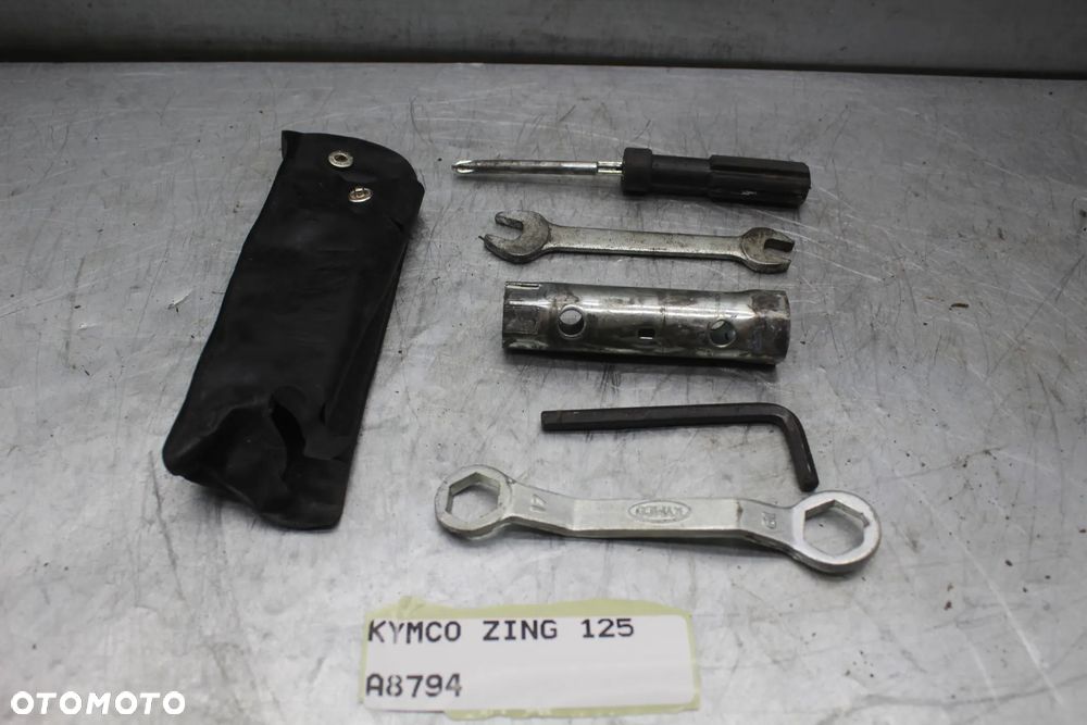 Kymco Zing Meteorit 125 Zestaw kluczy klucze serwisowe - 1