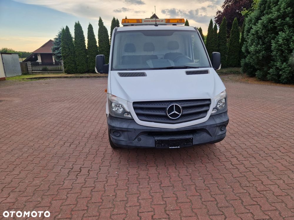 Mercedes-Benz Sprinter - 1