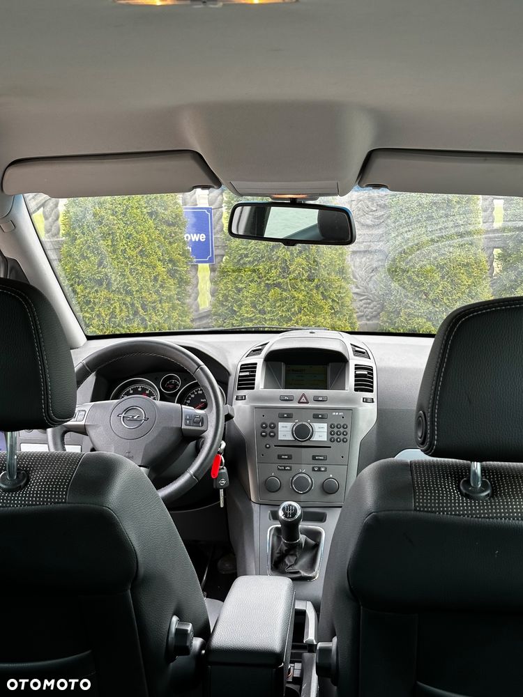 Opel Zafira 1.6 Cosmo - 31