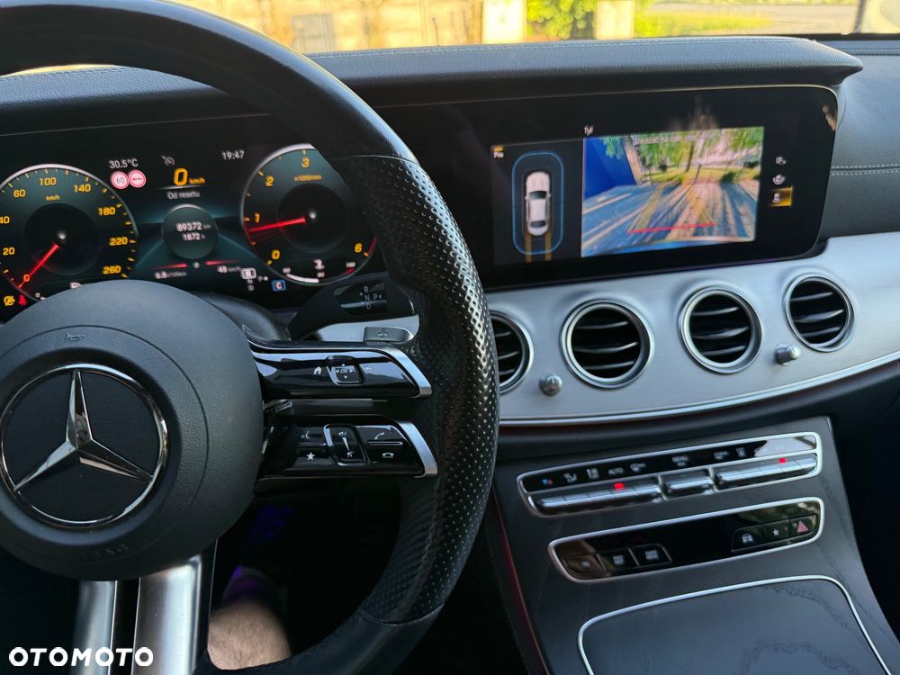 Mercedes-Benz Klasa E 220 d 4-Matic AMG - 27