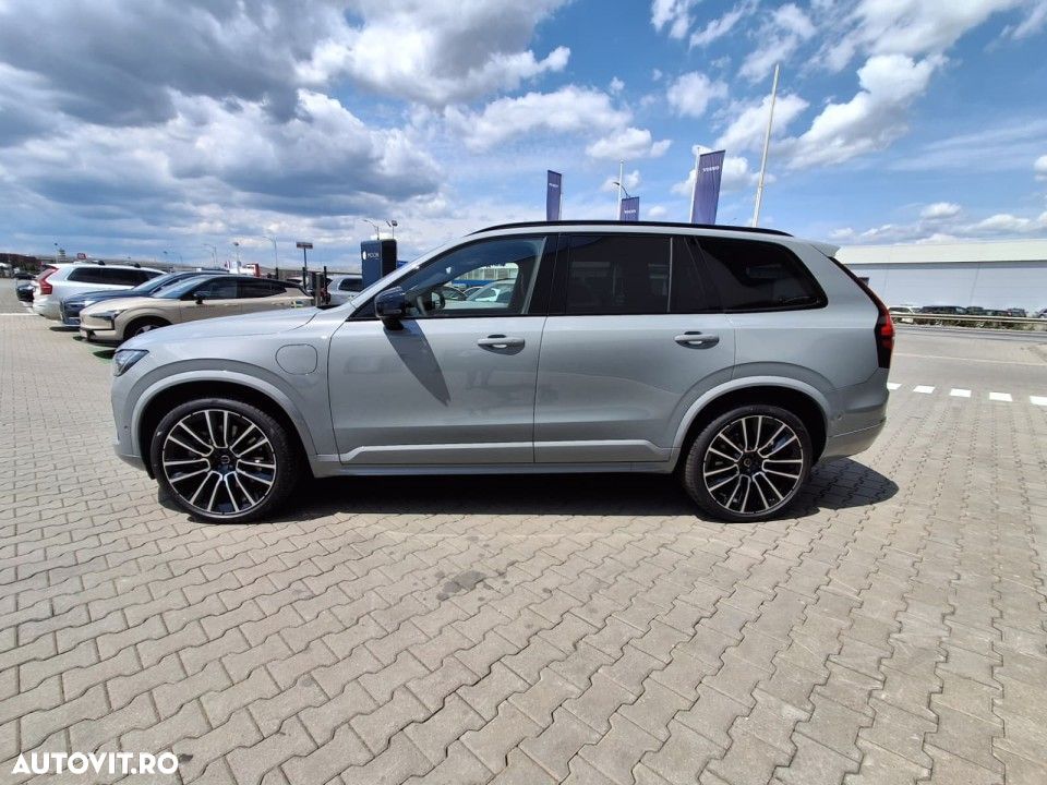 Volvo XC 90 T8 AWD PHEV Ultra Black Edition - 9