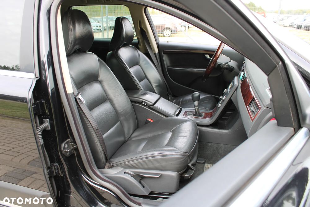 Volvo XC 70 D5 AWD Summum - 27