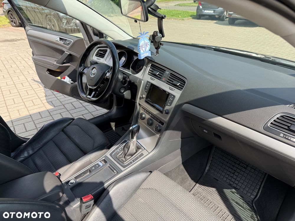 Volkswagen Golf 1.6 TDI BMT Comfortline DSG - 8