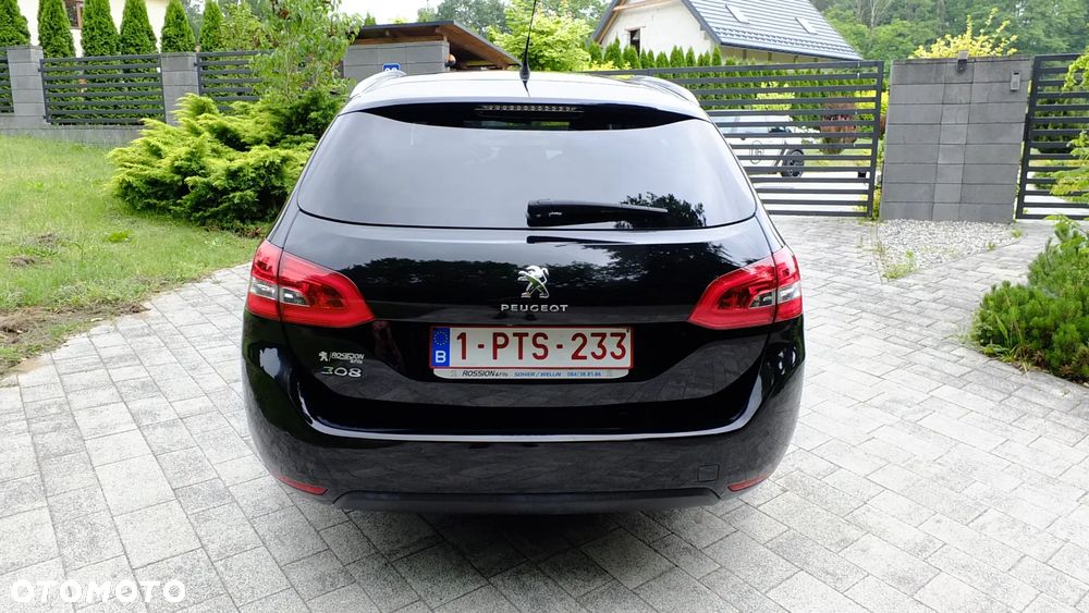 Peugeot 308 SW 1.2 PureTech GPF Allure Pack S&S - 8