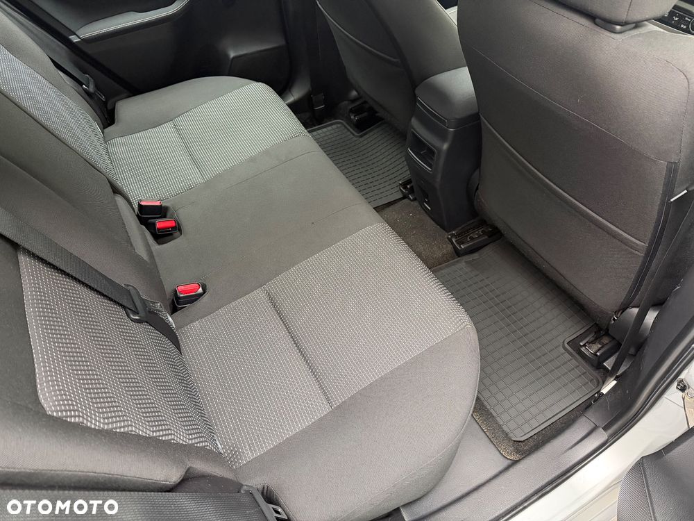 Toyota Auris 1.33 Dual-VVT-i Edition-S - 16