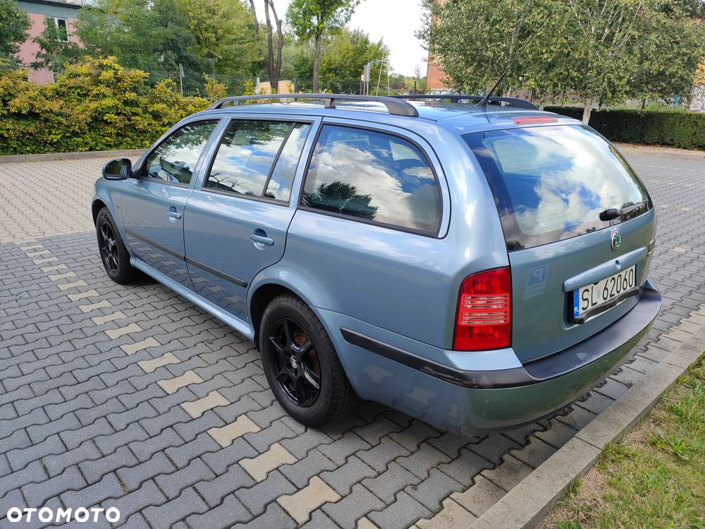 Skoda Octavia 1.6 Tour Classic - 5