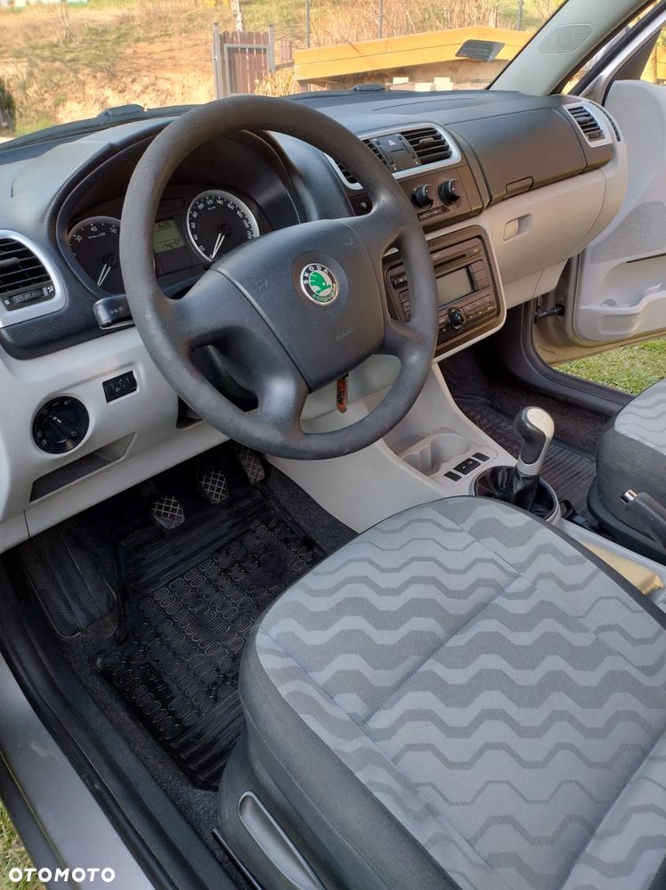 Skoda Fabia 1.4 16V Ambiente - 13