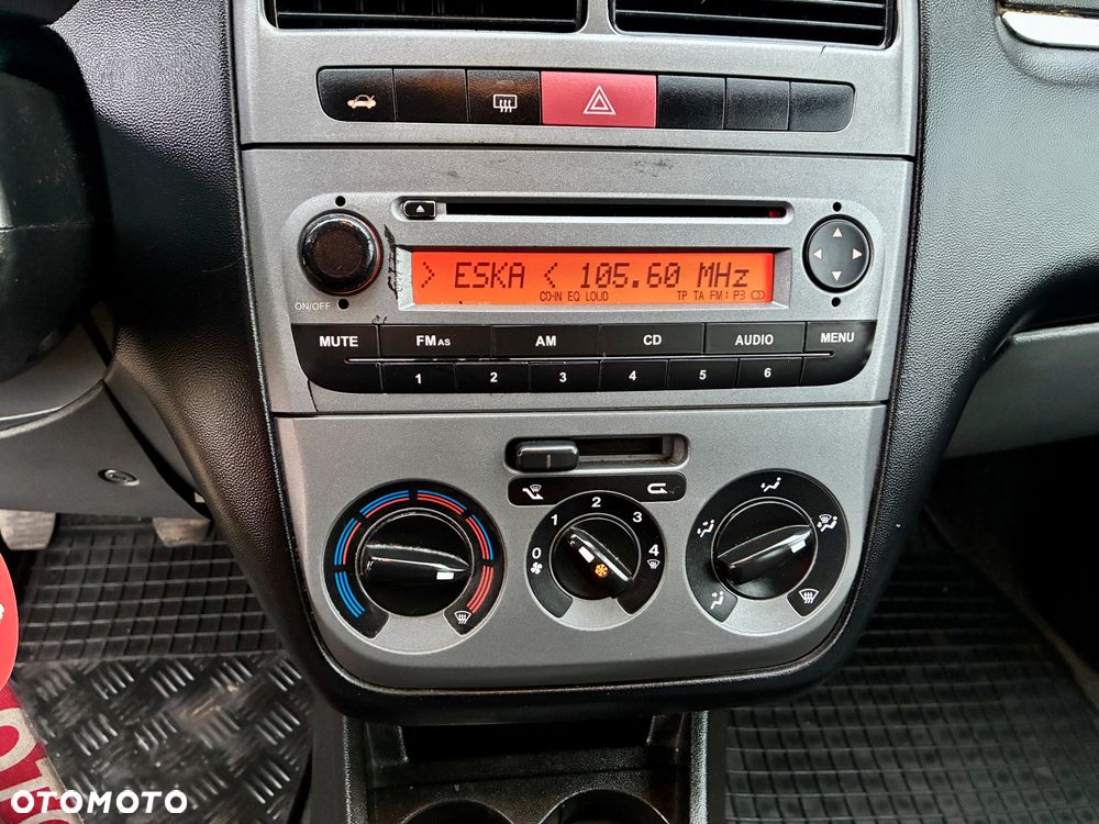 Fiat Linea 1.4 Dynamic Euro5 - 30