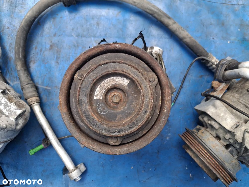 Sprężarka klimatyzacji Volkswagen Passat B5 FL Lift Audi A4 B5 FL Lift A6 C5 FL Lift Skoda Superb Denso 7SBU16C  8D0260808  447220-8182 pompa kompresor klimy 1.9 TDI - 11