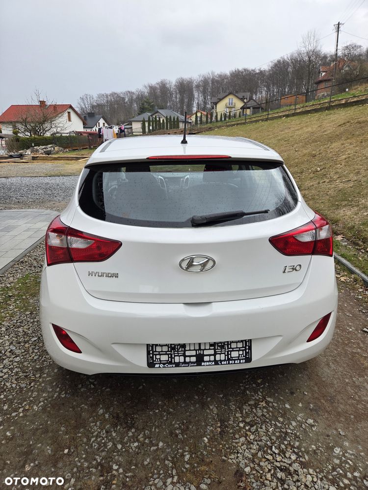 Hyundai i30 1.4 Classic - 10