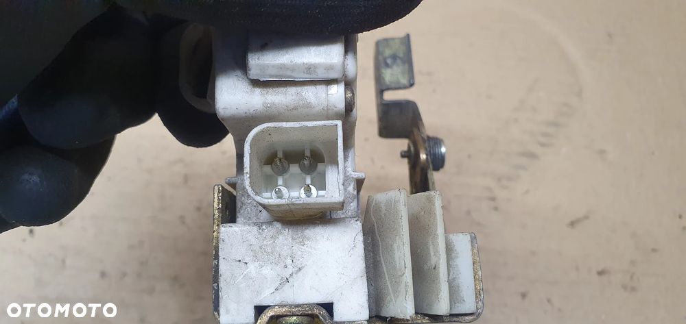 Zamek drzwi prawy tył tylny prawy Ford Escort MK7 93BG-220A20-BA - 5