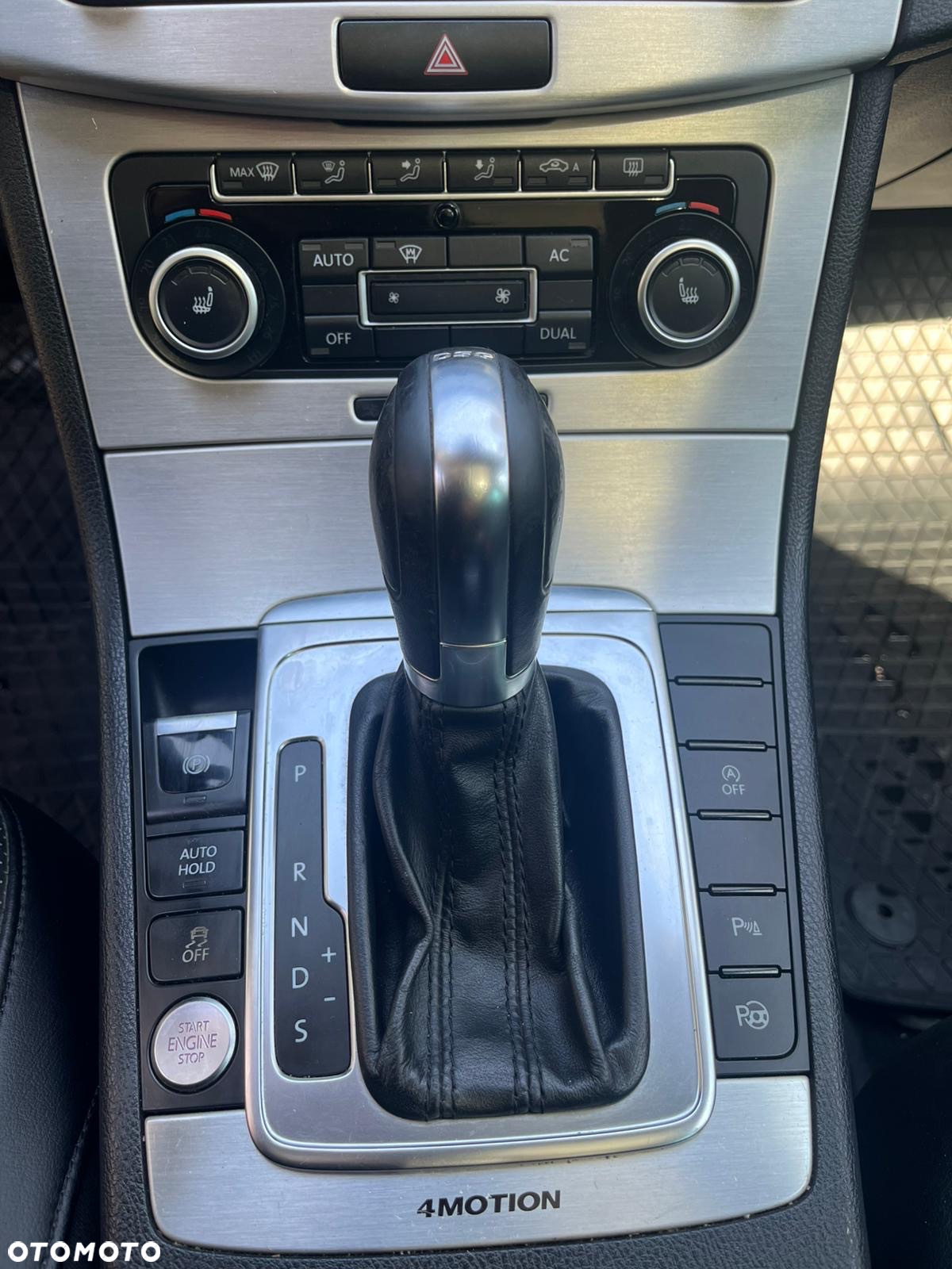 Volkswagen Passat 2.0 TDI 4Mot Highline DSG - 19