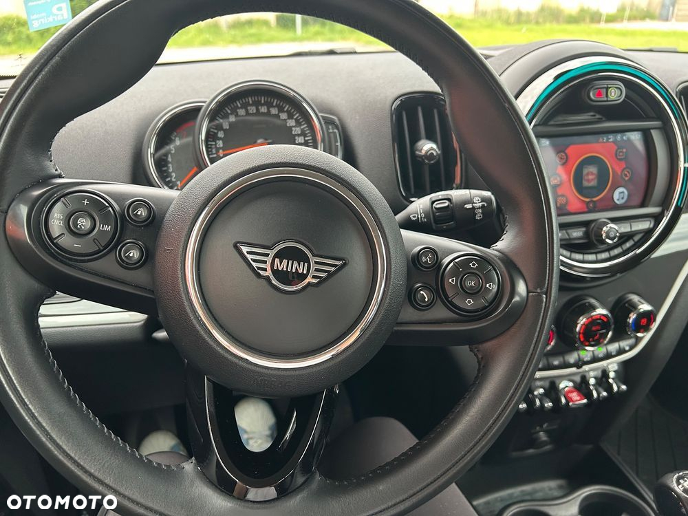 MINI Countryman - 16