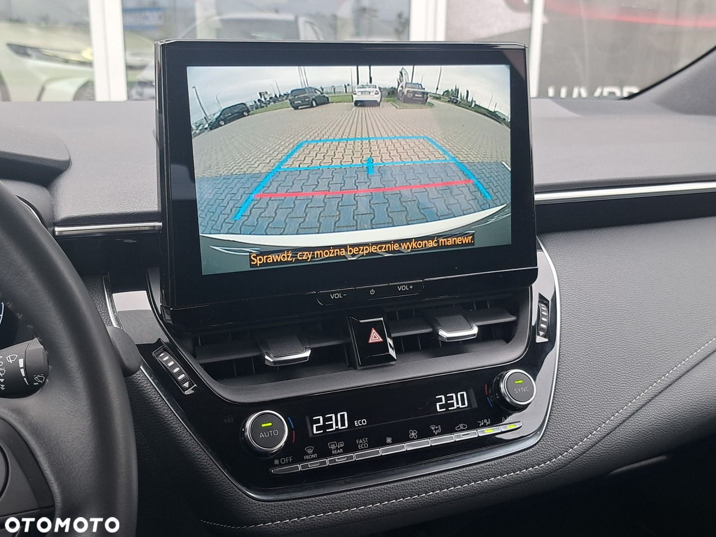 Toyota Corolla 1.8 Hybrid Comfort - 13