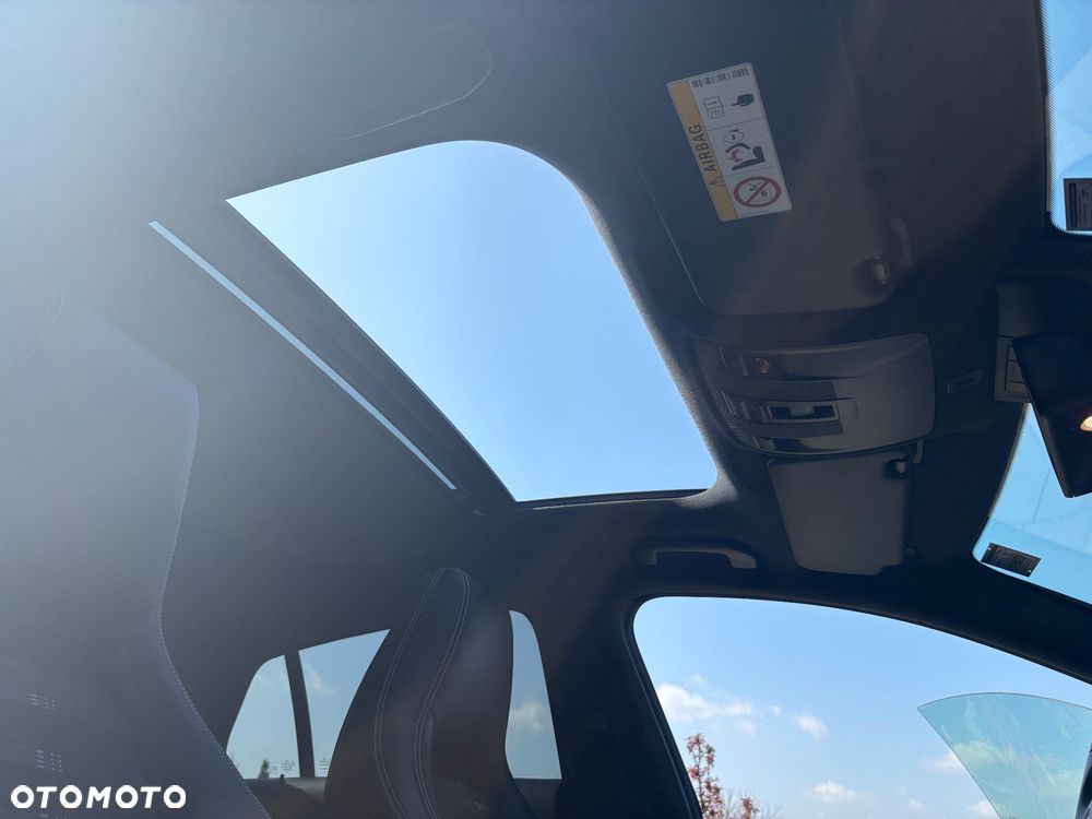 Mercedes-Benz CLA 180 SCORE - 40