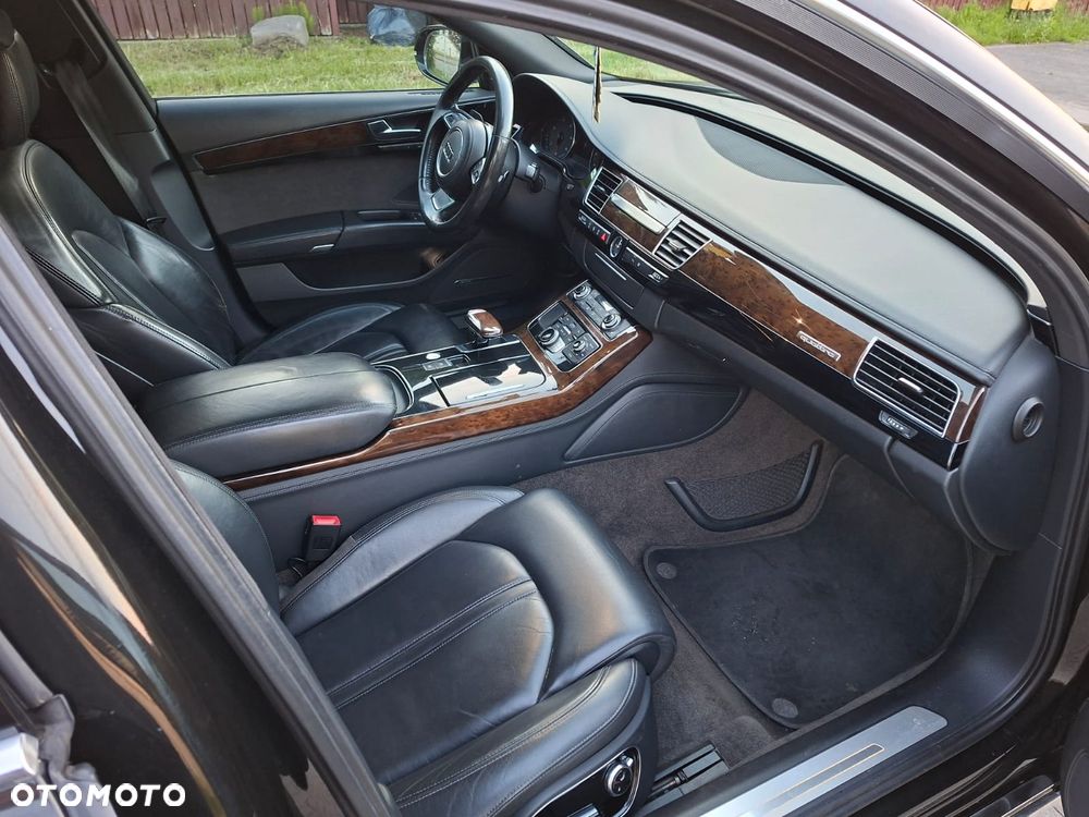Audi A8 - 7