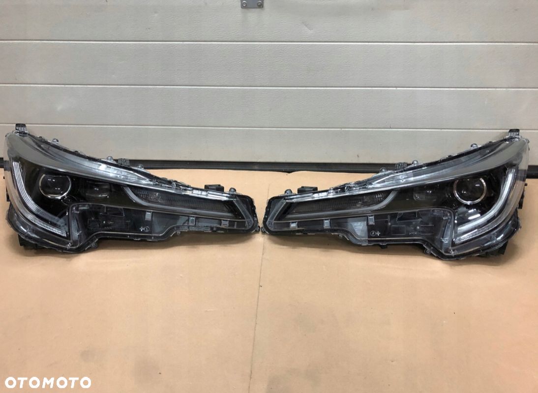 FULL LED TOYOTA COROLLA XII E210 SOCZEWKI 2018-20r - 1