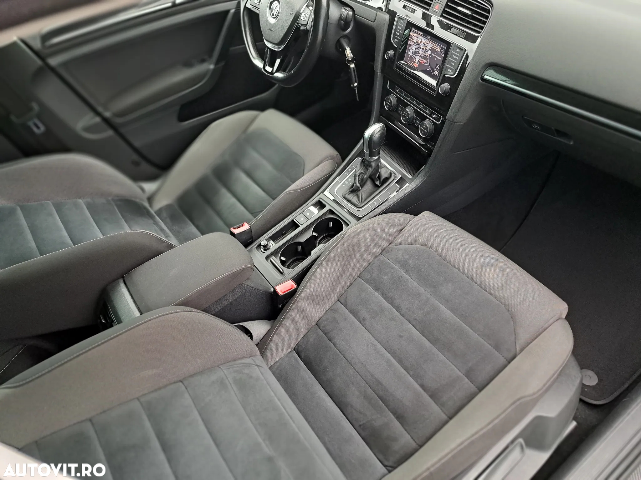 Volkswagen Golf 2.0 TDI DPF BMT DSG Highline - 15