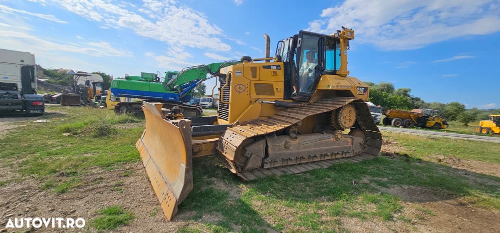 Caterpillar CAT D6N Buldozer - 6