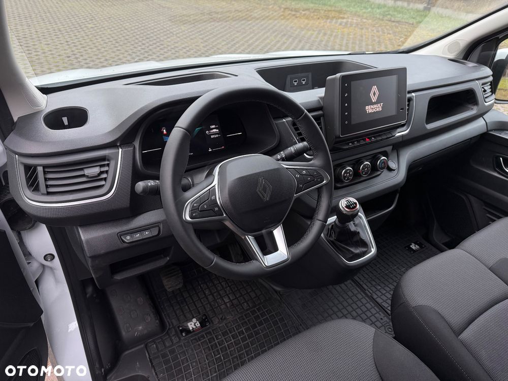 Renault Trafic - 23