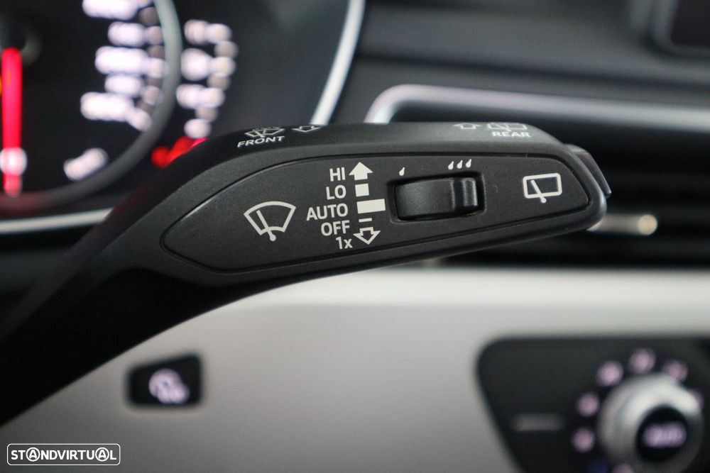 Audi A4 Avant 2.0 TDI S tronic - 16