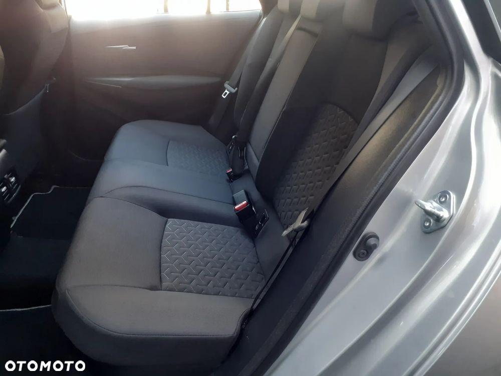 Toyota Corolla - 23