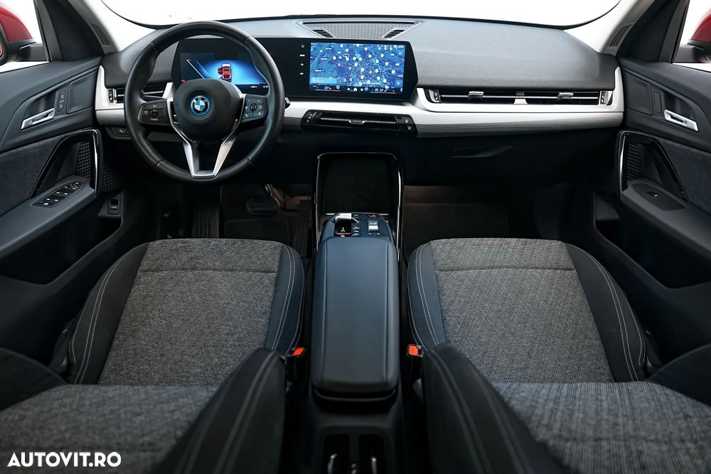 BMW iX2 - 14