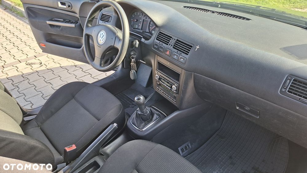 Volkswagen Bora 2003 photo 5