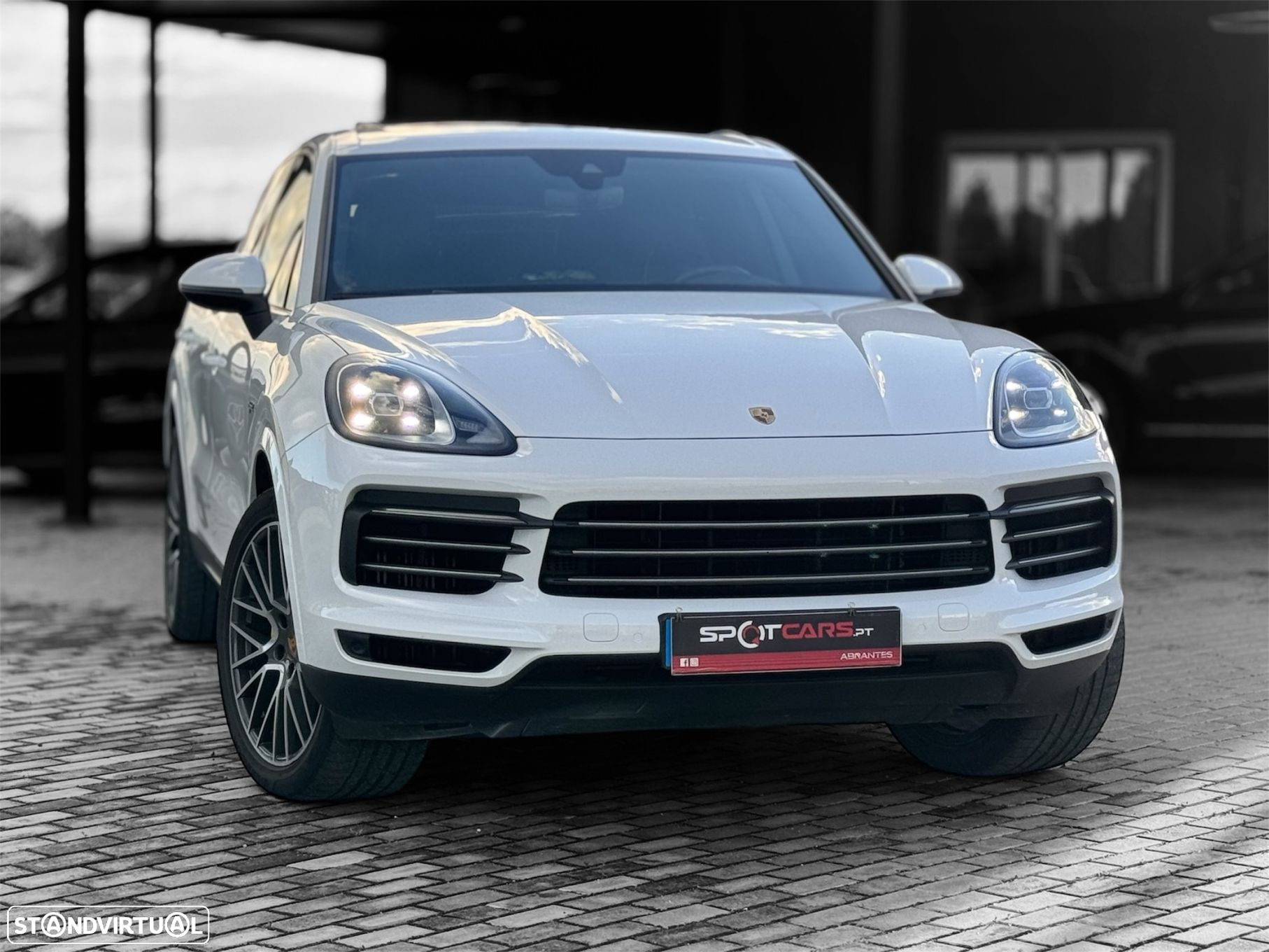 Porsche Cayenne E-Hybrid - 2