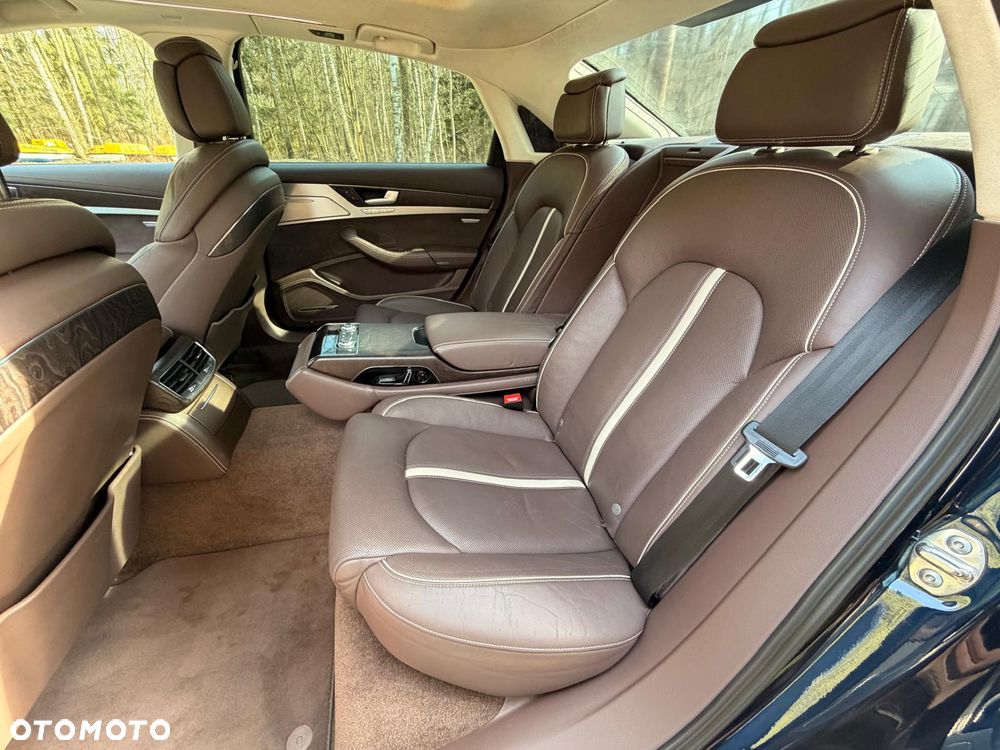 Audi A8 4.2 FSI L Quattro - 8