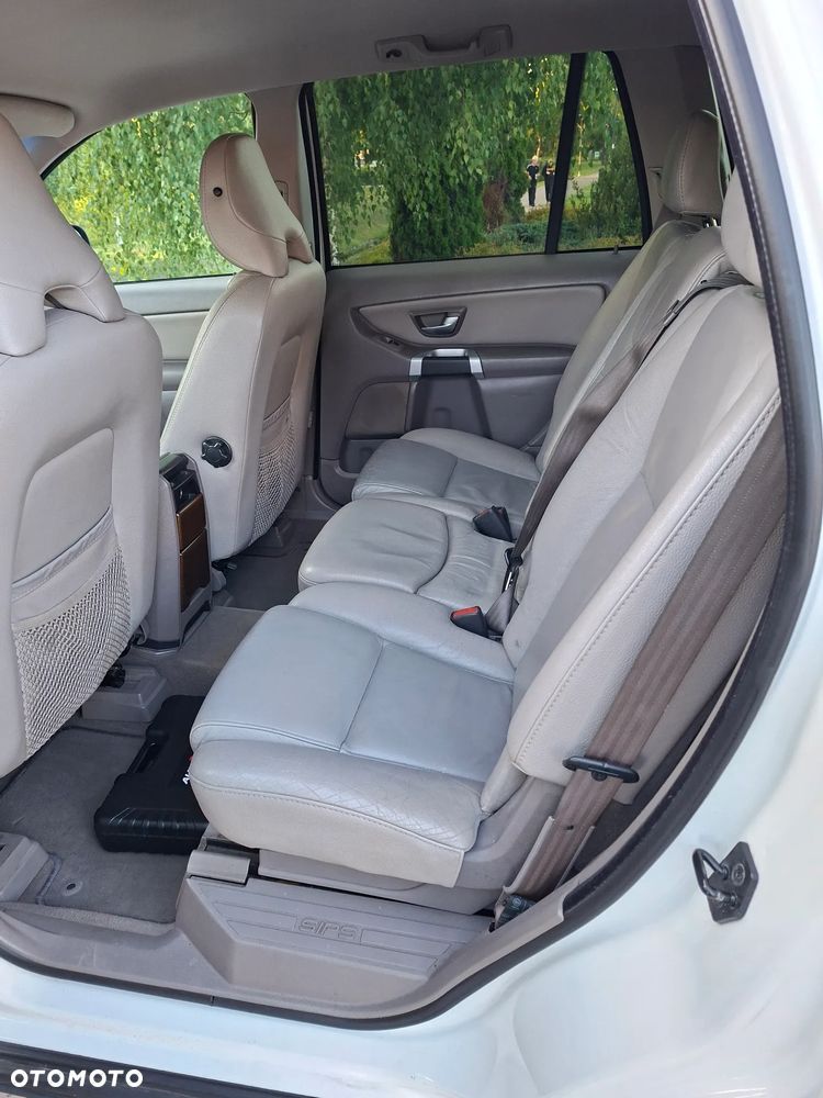 Volvo XC 90 D5 Momentum - 12