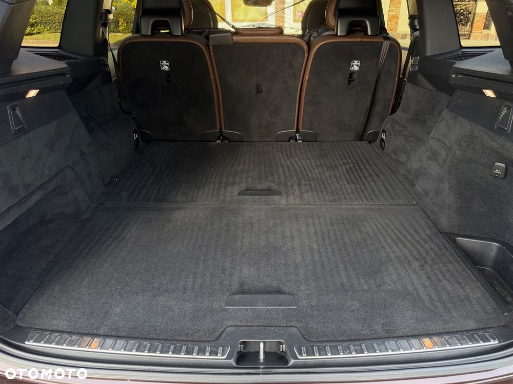 Volvo XC 90 B5 D AWD Momentum Pro - 21