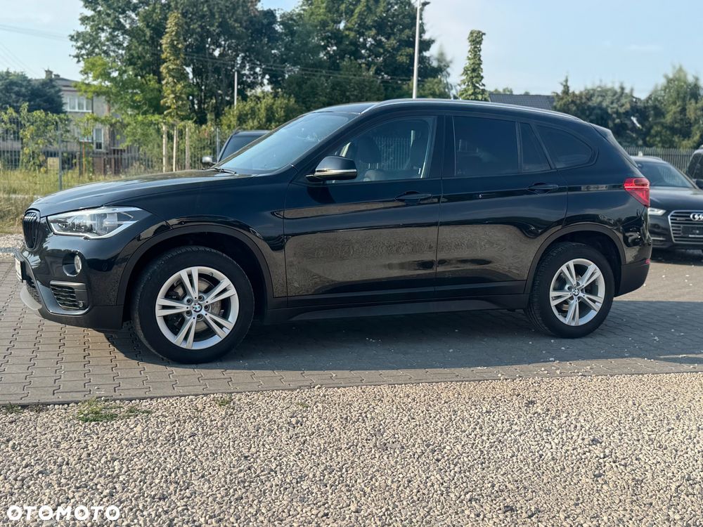 BMW X1 xDrive18d xLine - 9