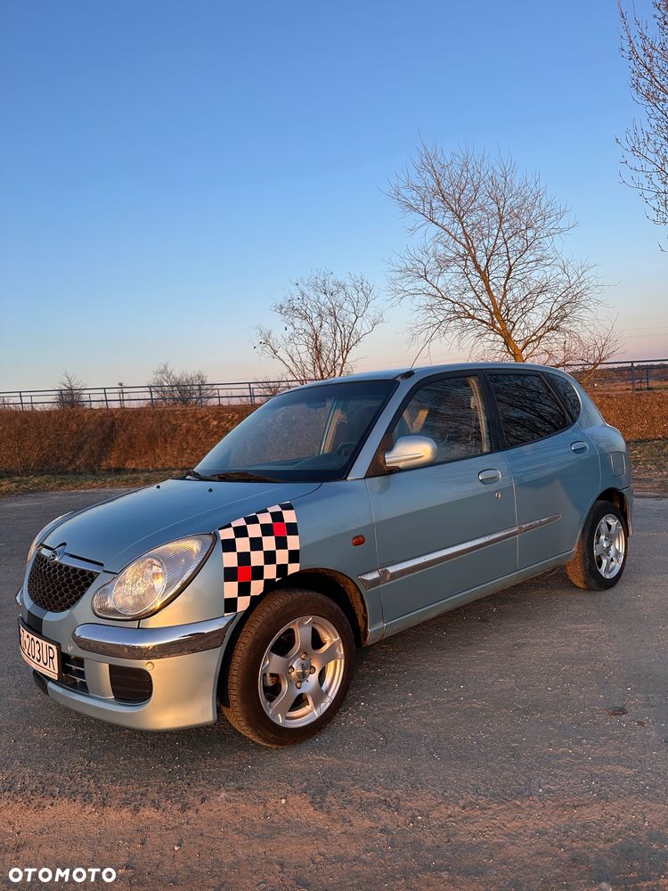 Daihatsu Sirion 1.0 Plus - 1