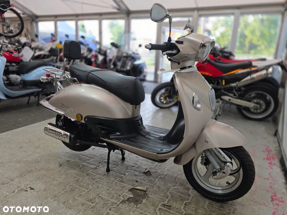 AGM Retro 50 - 26