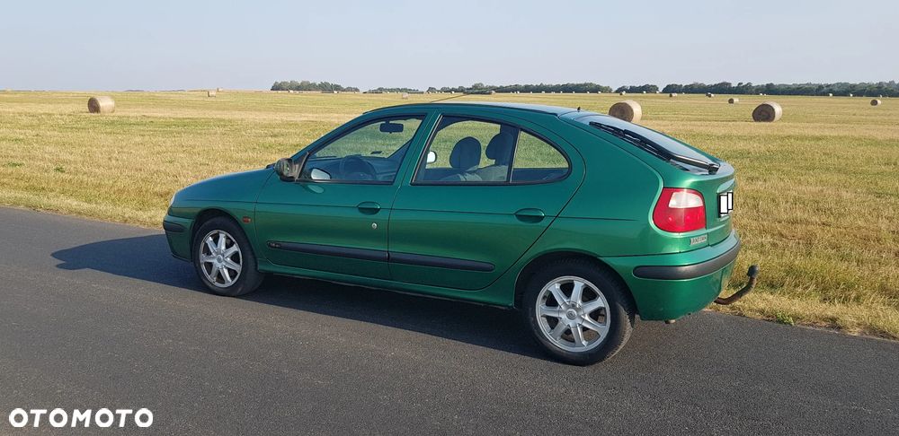 Renault Megane 1.6 - 13