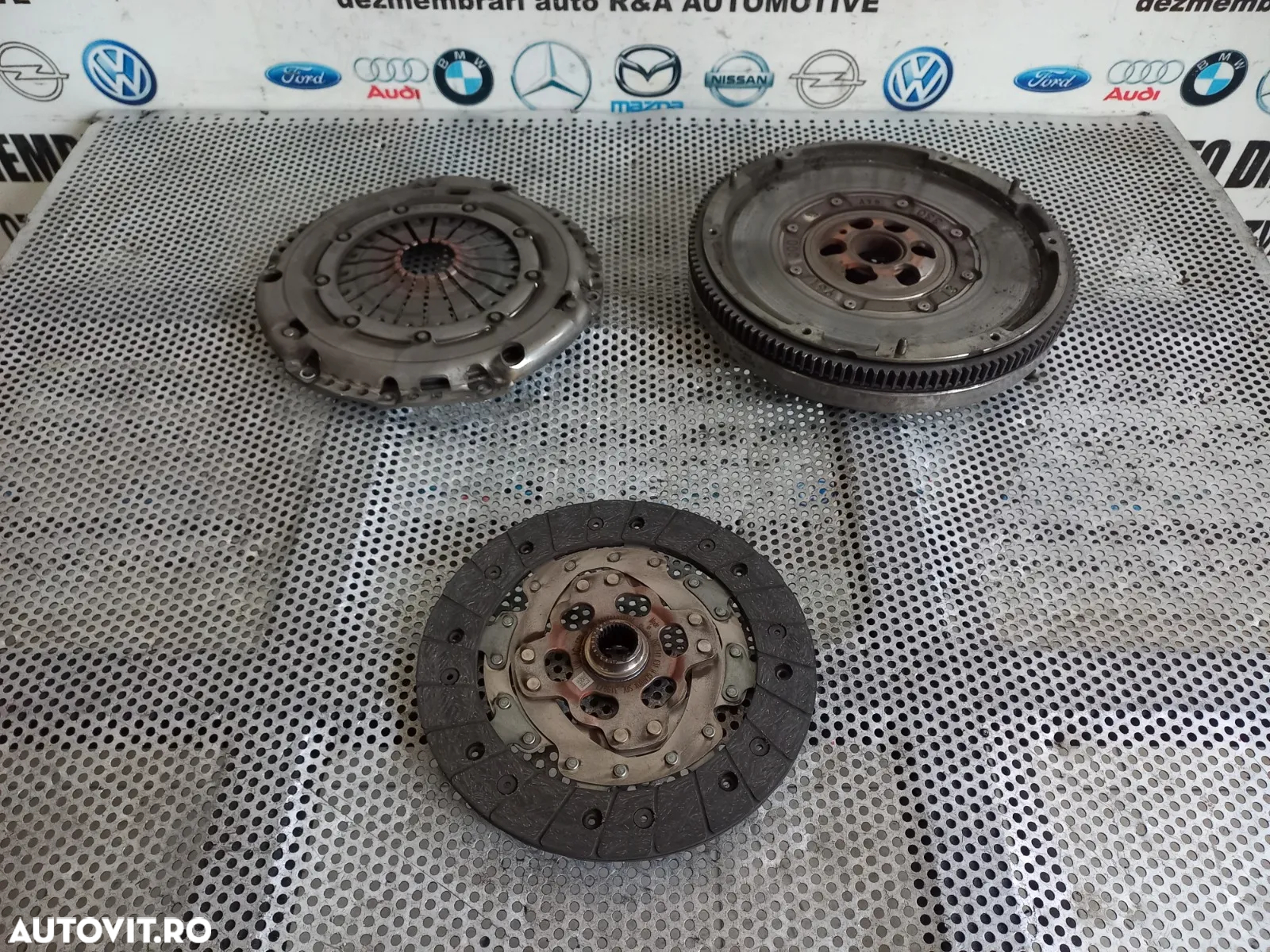 Kit Ambreiaj Volanta Masa Dubla Vw Seat Skoda Audi 1.0 TSI TFSI Cod 04CE T-Roc Fabia Ibiza Audi A1 - 2