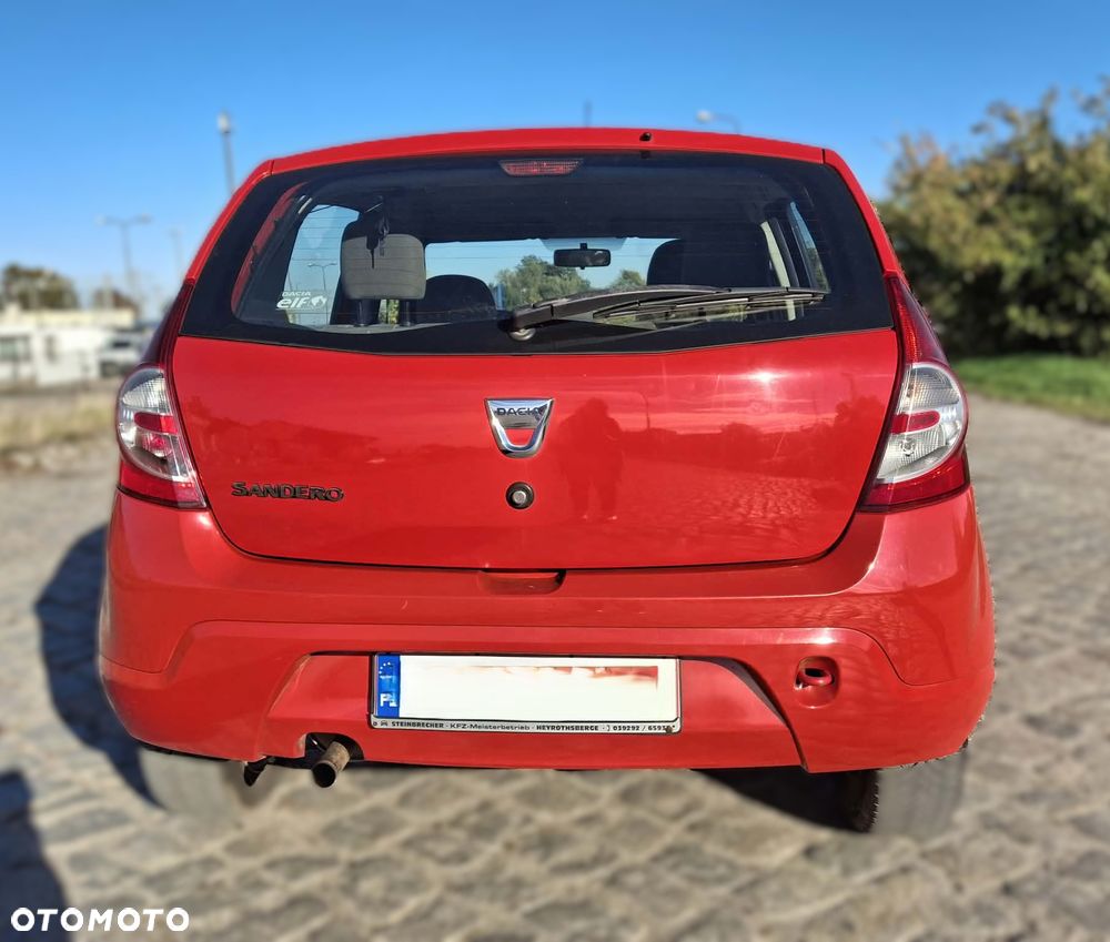 Dacia Sandero 2011 photo 3