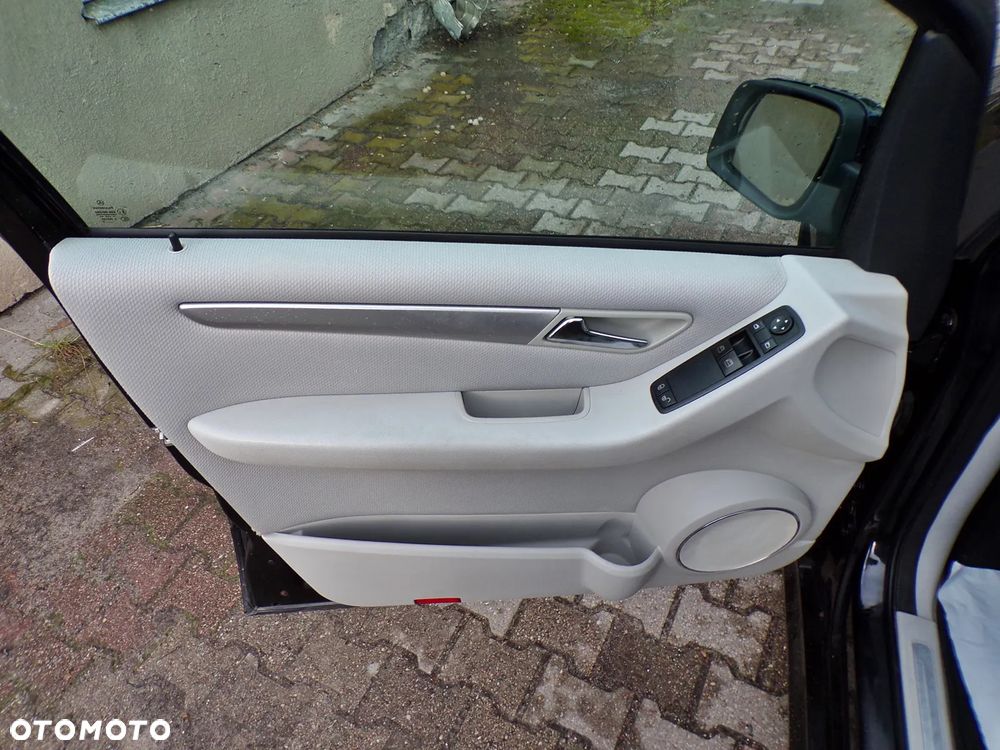 Mercedes-Benz Klasa B 180 CDI - 17