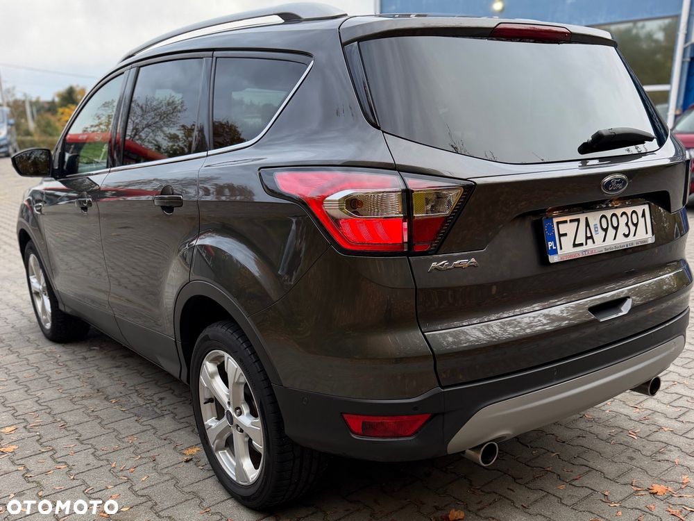 Ford Kuga - 10