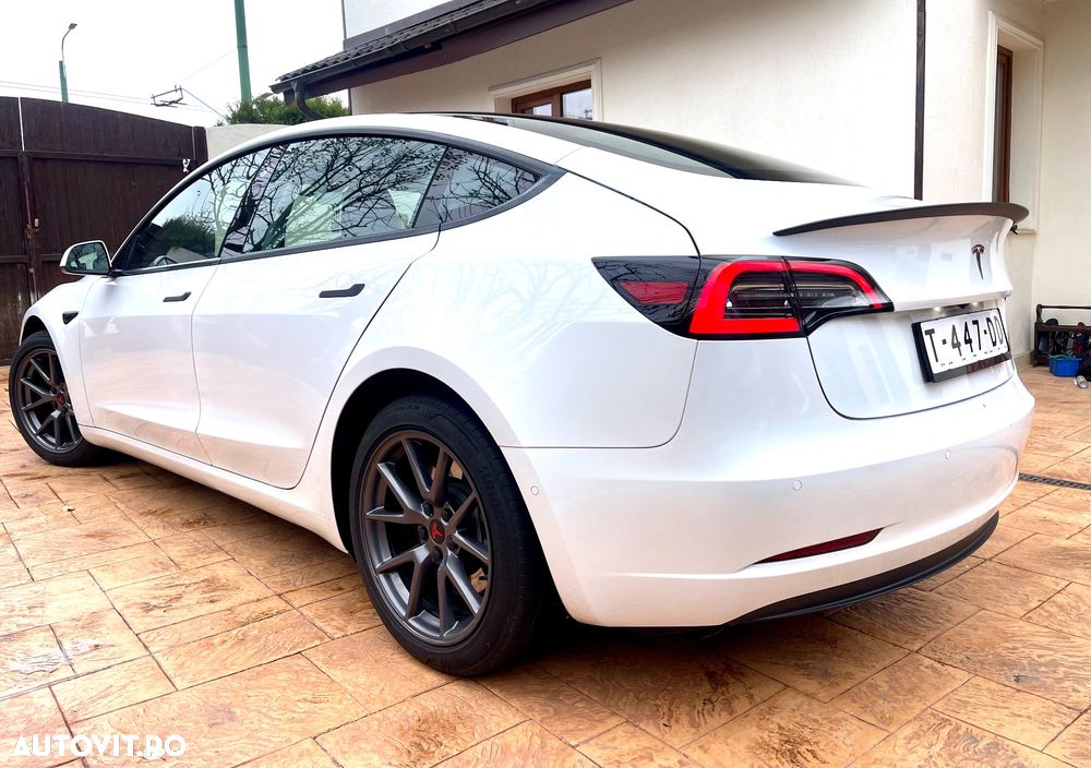 Tesla Model 3 Standard - 3