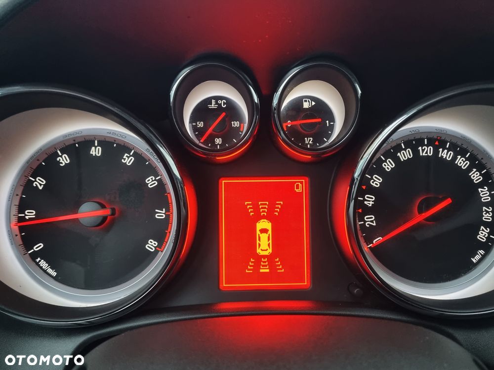 Opel Astra 1.4 Turbo Active - 28