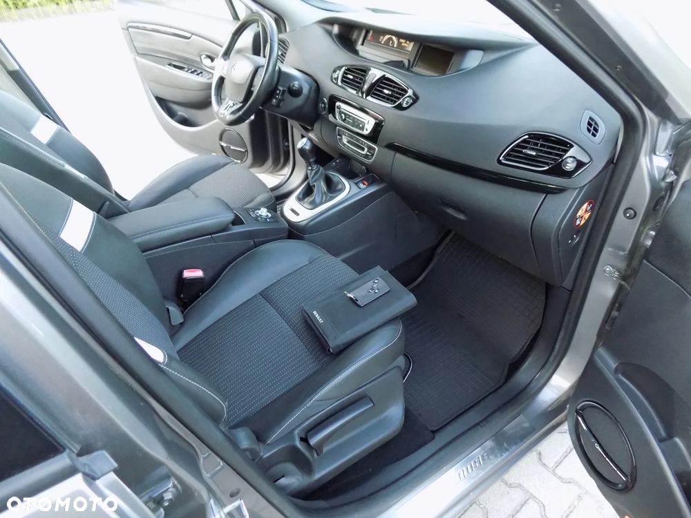 Renault Scenic 1.6 dCi Energy Bose - 12