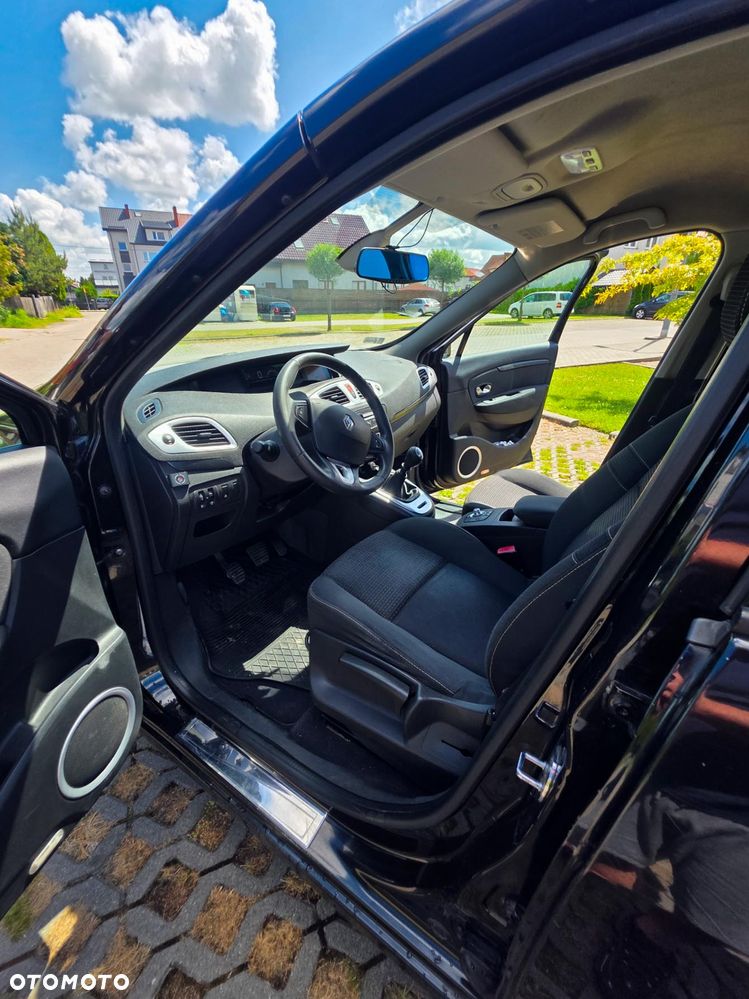 Renault Scenic - 25