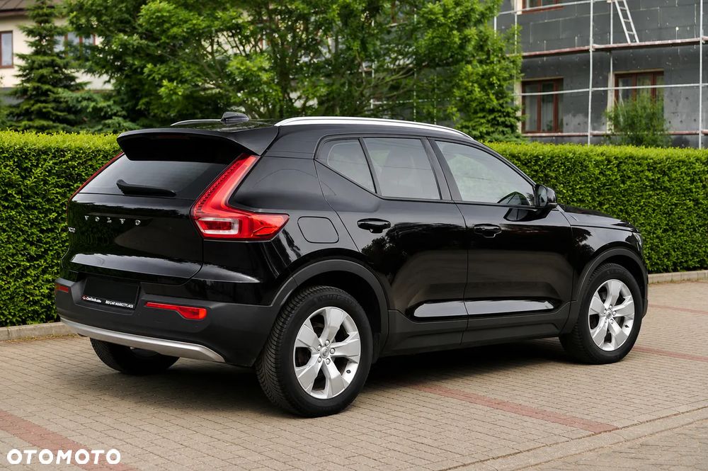 Volvo XC 40 T3 Momentum Pro - 19