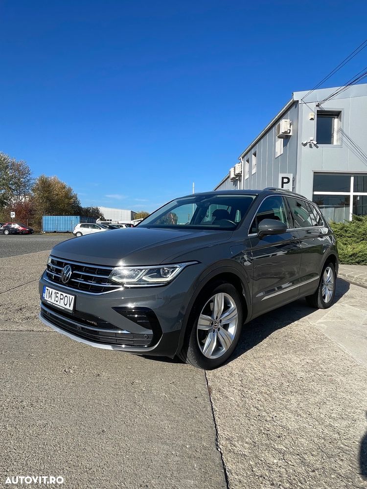 Volkswagen Tiguan - 11
